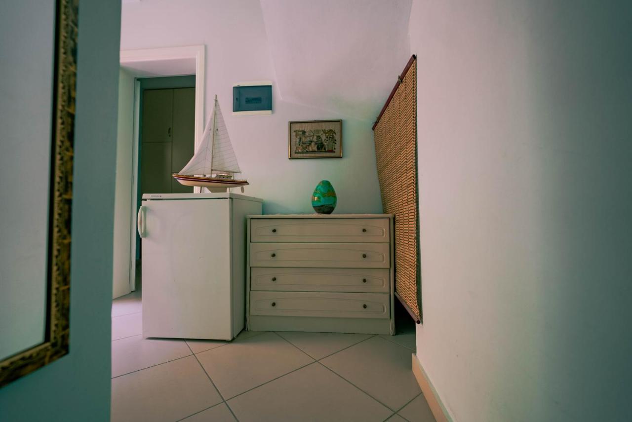 Beautiful House In Aegina Apartman Kültér fotó